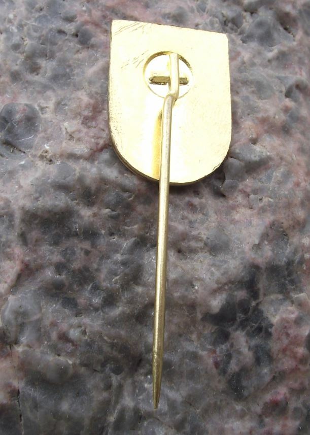 Topvar Pivovary Topolcany Czechoslovakia Lager Beer Brewery Logo Pin Badge - Badgecrazy