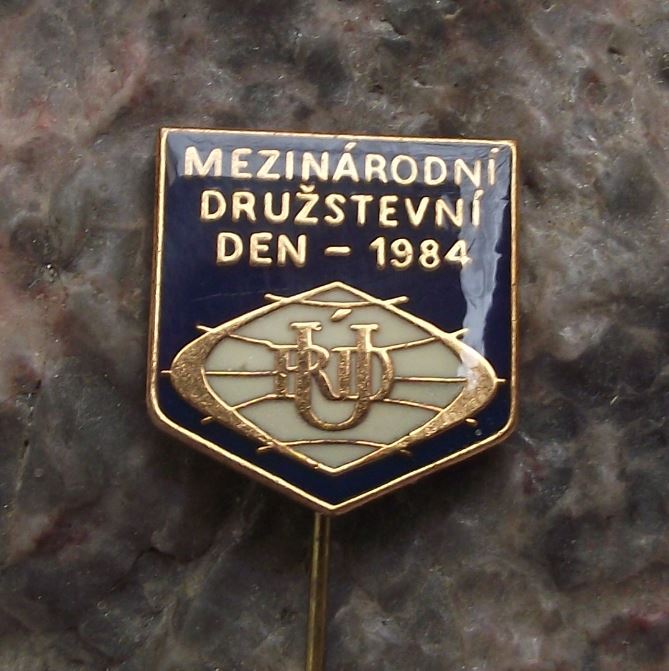 1984 URD Trade Union International National Workers Party Conference Pin Badge - Badgecrazy