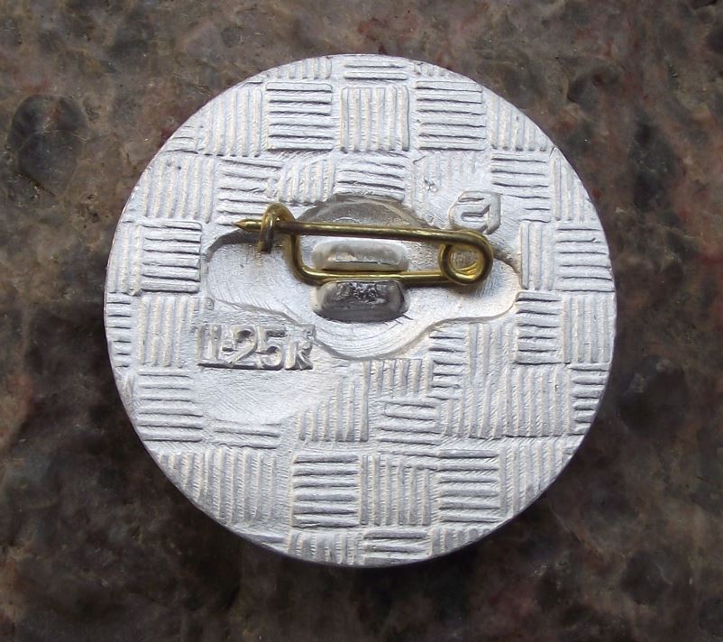 Leningrad Saint Petersburg Rostral Columns River Neva & Stock Exchange Pin Badge - Badgecrazy