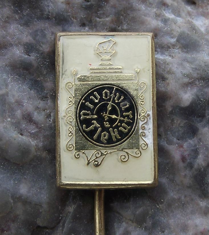 Vintage U Fleku Prague Micro Brewery Restaurant Tourist Pub Clock Logo Pin Badge - Badgecrazy