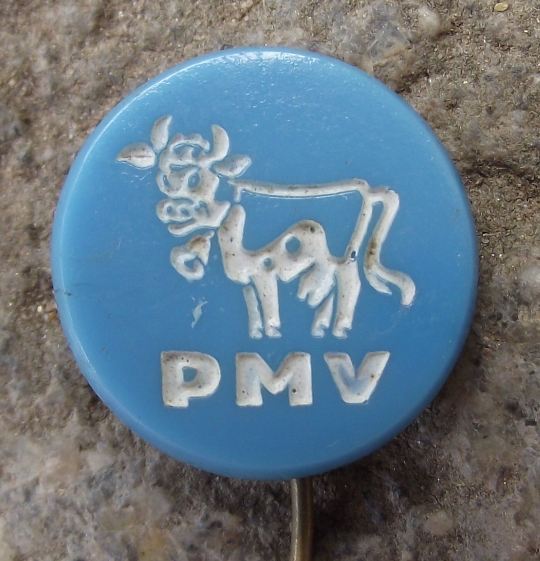 PMV Milk Dairy Company Cow with Bell Around Neck Farming Advertising Pin - Badgecrazy