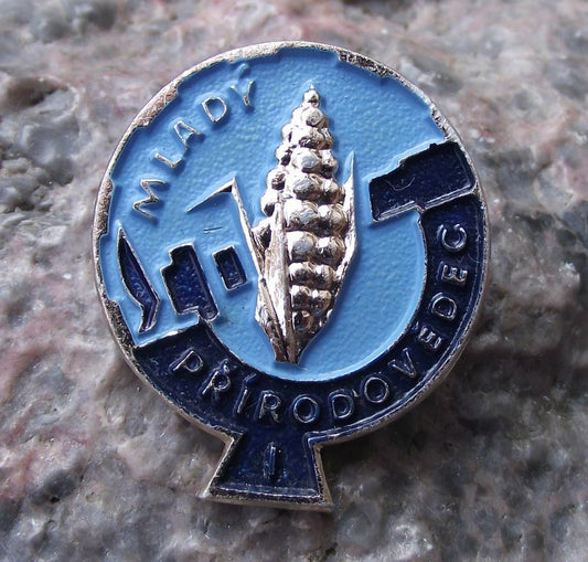 Young Naturalist Czechoslovakia Youth Pioneer Nature Award Stage 1 Pin Badge