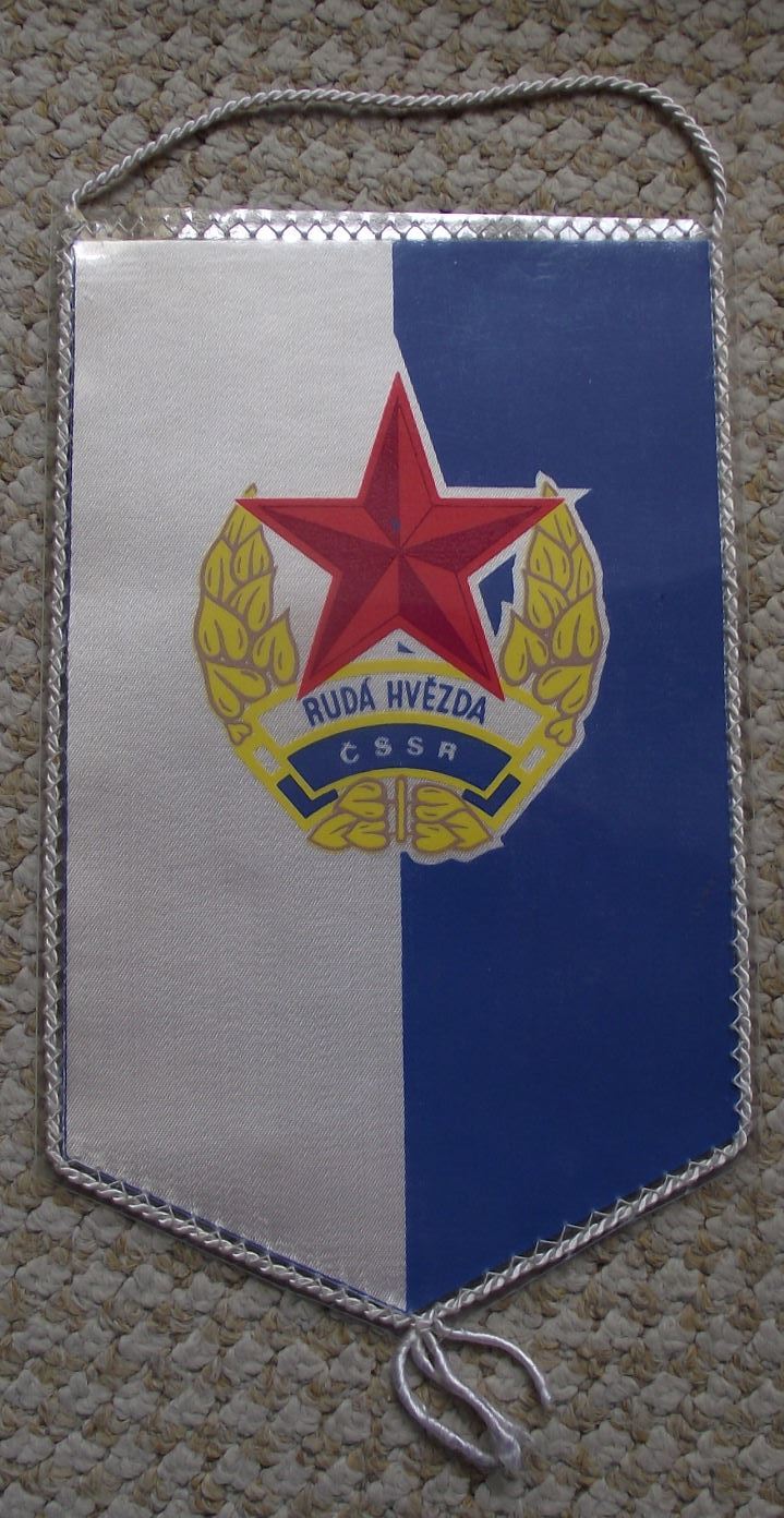 1980 Socialist Countries International Boxing Tournament Red Star Pennant Flag - Badgecrazy
