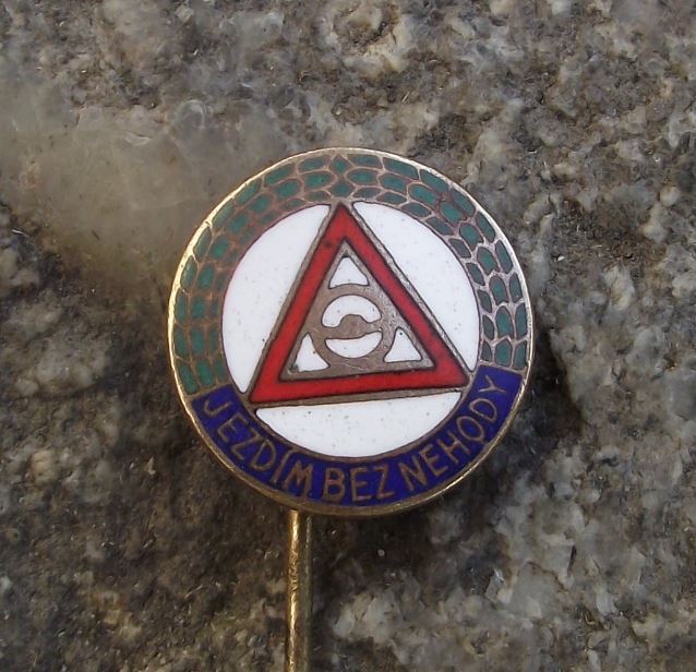 Antique Czechoslovakia Safe Driver Award Jezdim bez Nehody Road Sign Pin Badge - Badgecrazy