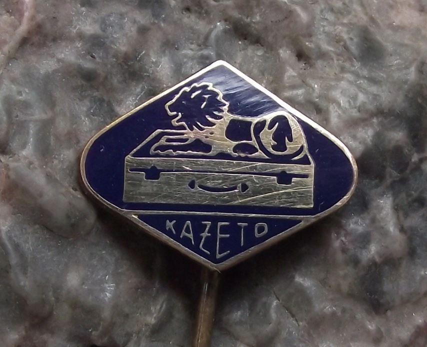 Kazeto Czech Lion Suitcase Cardboard Case Travel Products Company Pin Badge - Badgecrazy