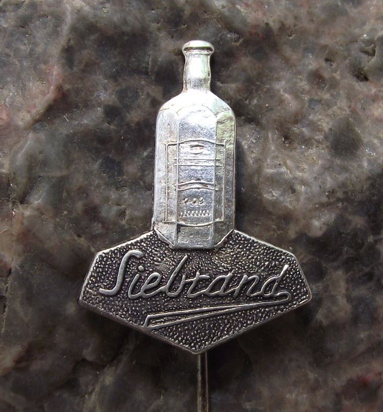 Antique Siebrand Soft Drinks Maker Bottle Fruit Flavoured Beverages Pin Badge - Badgecrazy
