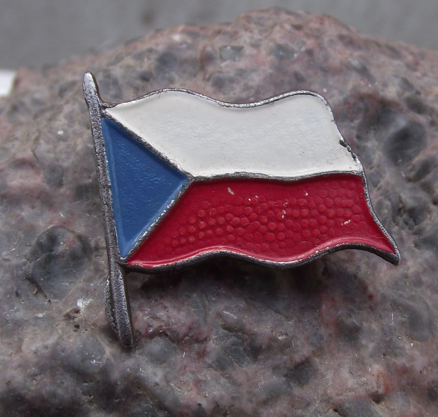 Antique Czech Czechoslovakian National Waving Flag Czechoslovakia Pin Badge - Badgecrazy