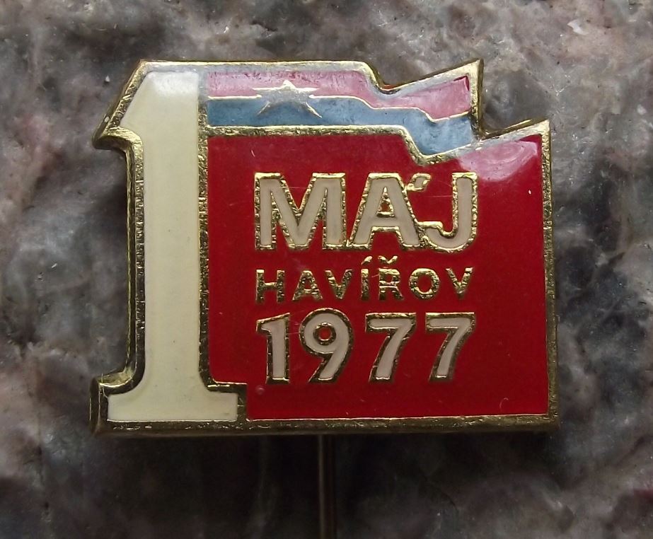 1977 Czechoslovakia Mayday Socialist Spring Viet Cong Flag Vietnam War Pin Badge - Badgecrazy