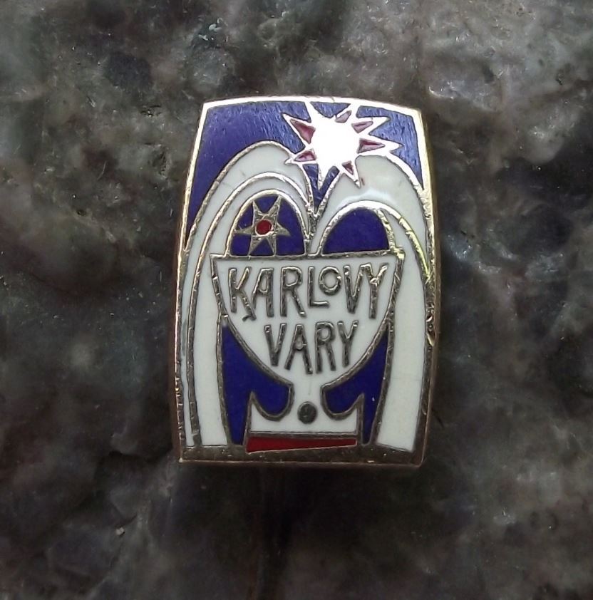 Karlovy Vary Karslbad Carlsbad Czech Spa City Healing Spring Fountain Pin Badge - Badgecrazy
