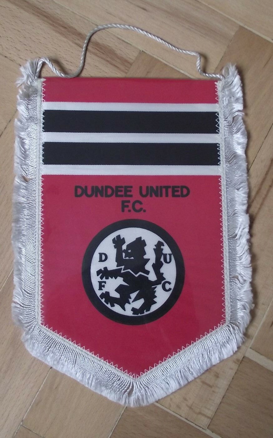 1970s Dundee United DUFC Football Club Lion Motif Supporters Soccer Pennant Flag - Badgecrazy