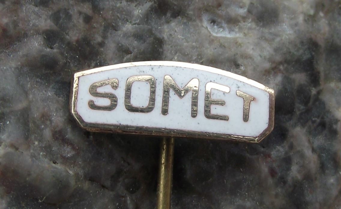 Vintage Somet 8mm Box Camera Maker Czechoslovakia Photography Pin Badge - Badgecrazy
