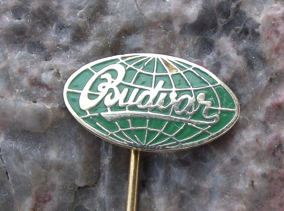 Budvar Original Czech Budweiser Brewery Pivovar Lager Beer Pin Badge Green - Badgecrazy