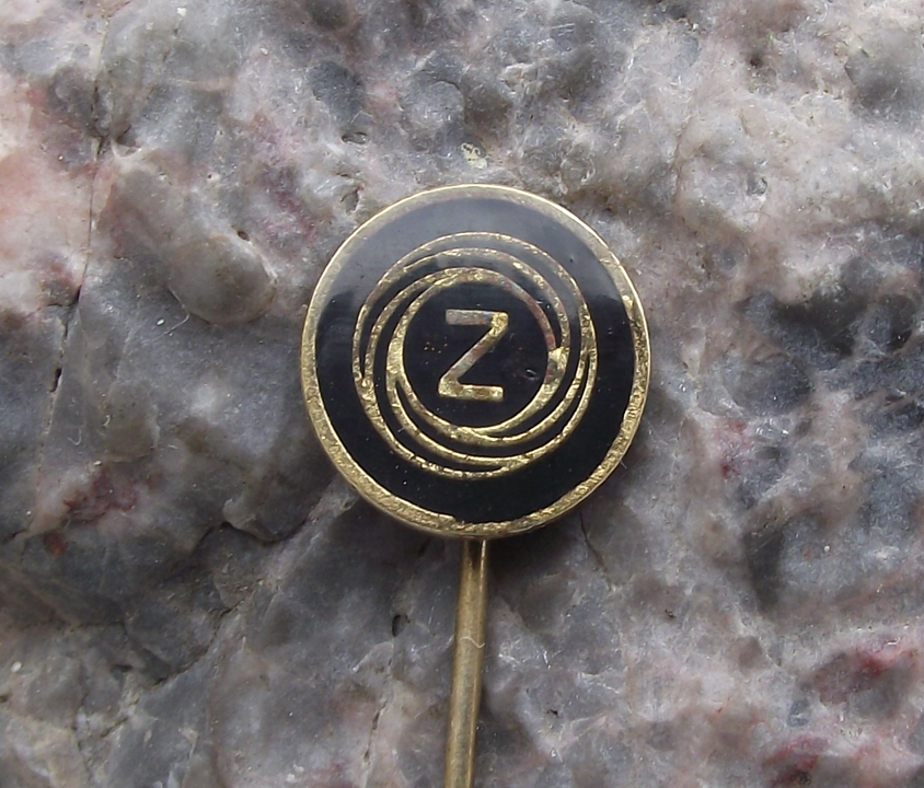 Antique CZ Weapons Rifle Gun Pistol Factory Czechoslovakia Light Black Pin Badge - Badgecrazy