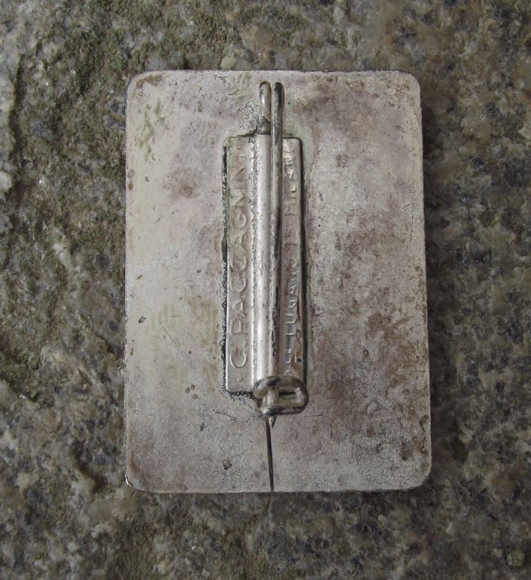 BI-MU UCIMU Biennale Italiana Macchina Utensile Machine Robot Expo Pin Badge - Badgecrazy