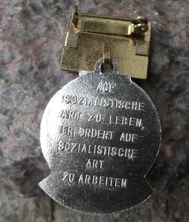 1965 NAW Nationale Aufbauwerk GDR Germany National Front Activist Pin Badge - Badgecrazy