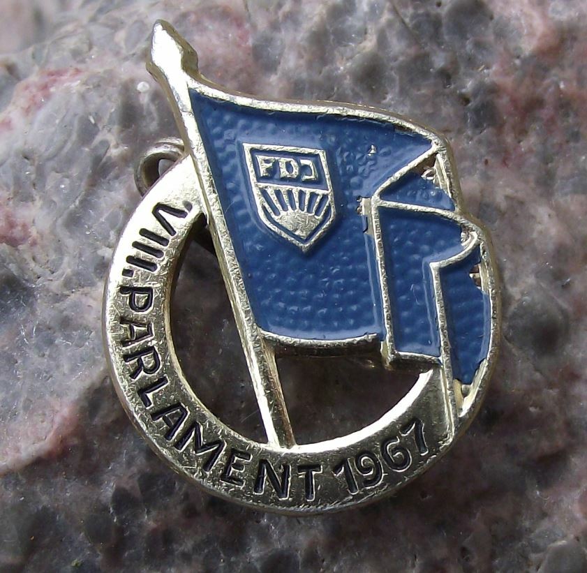 1967 FDJ Freie Deutsche Jugend East Germany Youth Parliament DDR Pin Badge - Badgecrazy