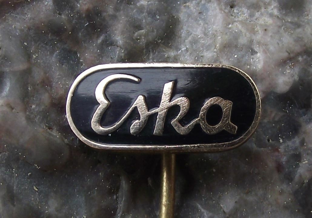 Vintage ESKA Bicycle & Motorbike Works Script Logo Cycle Bike Company Pin Badge - Badgecrazy