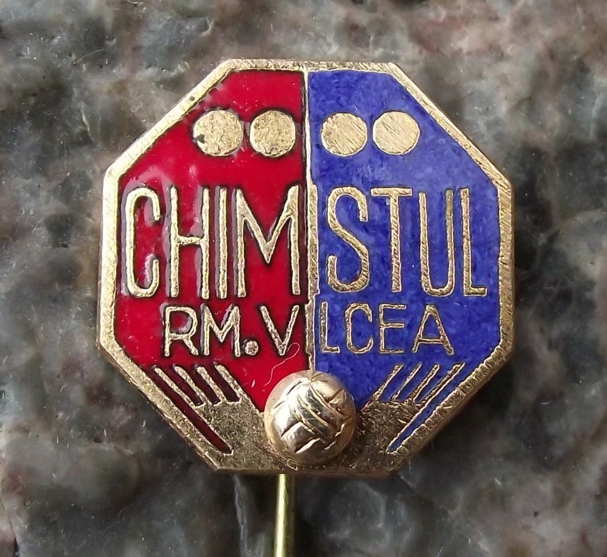 Vintage Chimistul RM Vilcea Handball Hand Ball Club Romania Pin Badge - Badgecrazy