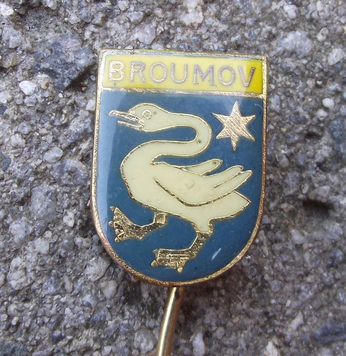 Broumov Goose Coat of Arms Swan Heraldic Crest Czechoslovakia Tourist Pin Badge - Badgecrazy