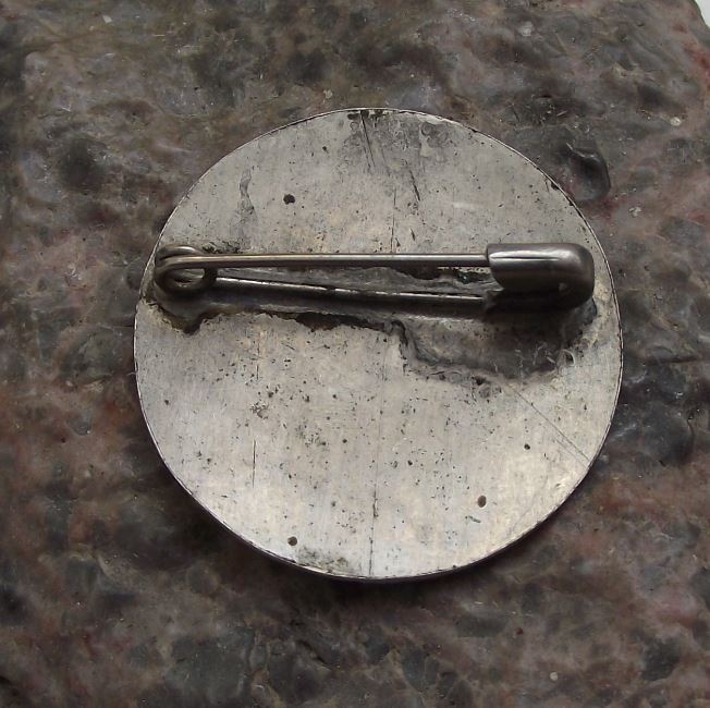 1973 Batangar Sports Club Bata Shoe Company Annual Sports Indian India Pin Badge - Badgecrazy