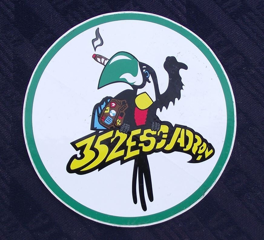 Vintage 352 Squadron Embraer EMB 312 Tucano Toucan Bird Logo Sticker Decal - Badgecrazy