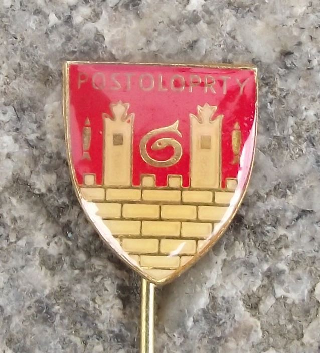 Postoloprty Postelberg Snake over Castle Ramparts Wall Czech Souvenier Pin Badge - Badgecrazy