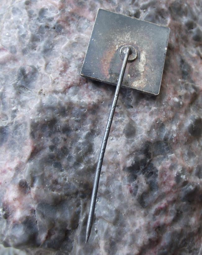 Antique F G Felten and Guilleaume Electric Motors Metal Steel Cables Pin Badge - Badgecrazy