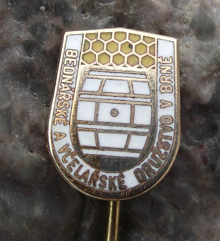 Vintage Czech Bee Keeping and Cooper Barrel Makers Trade Union Brno Pin Badge - Badgecrazy