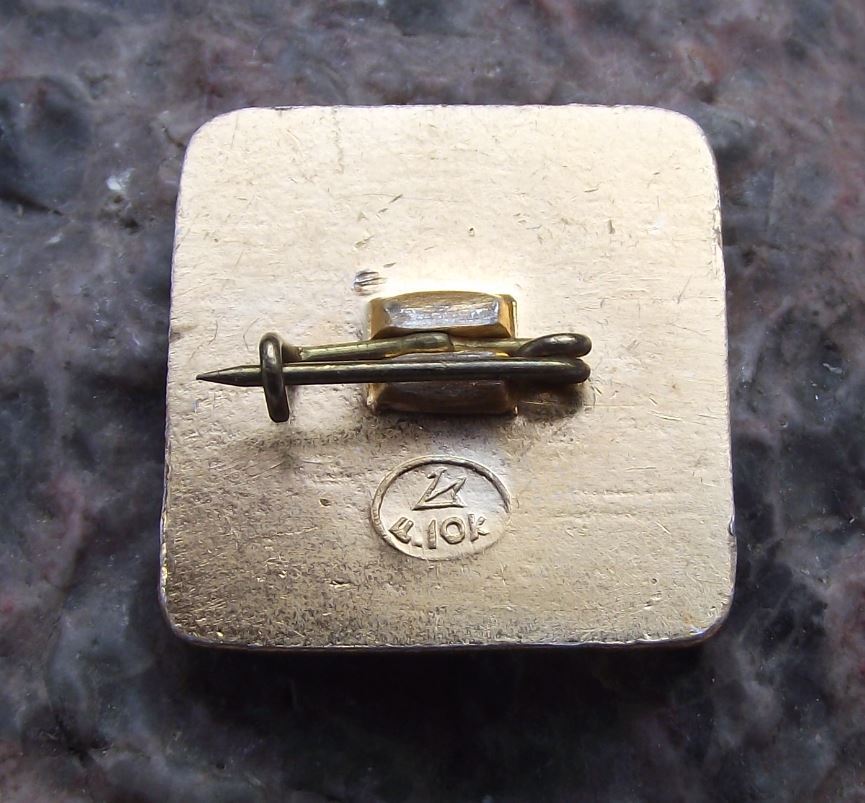 Antique Lenin Mausoleum Dead Russian Soviet Union Communist Politician Pin Badge - Badgecrazy