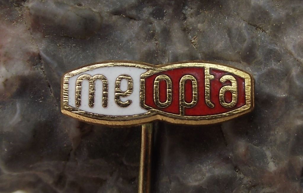 Vintage Meopta Czech Stereo Camera Company Optics Lenses Logo Pin Badge Red - Badgecrazy