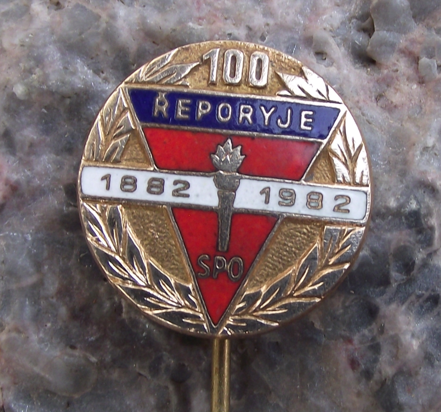 1982 CSPO Czech Fire Fighter Union Fireman Reporyje 100th Anniversary Pin Badge - Badgecrazy