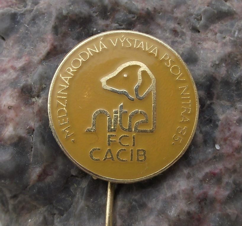 1986 CACIB International World Champion Dog Show FCI Event Slovakia Pin Badge - Badgecrazy