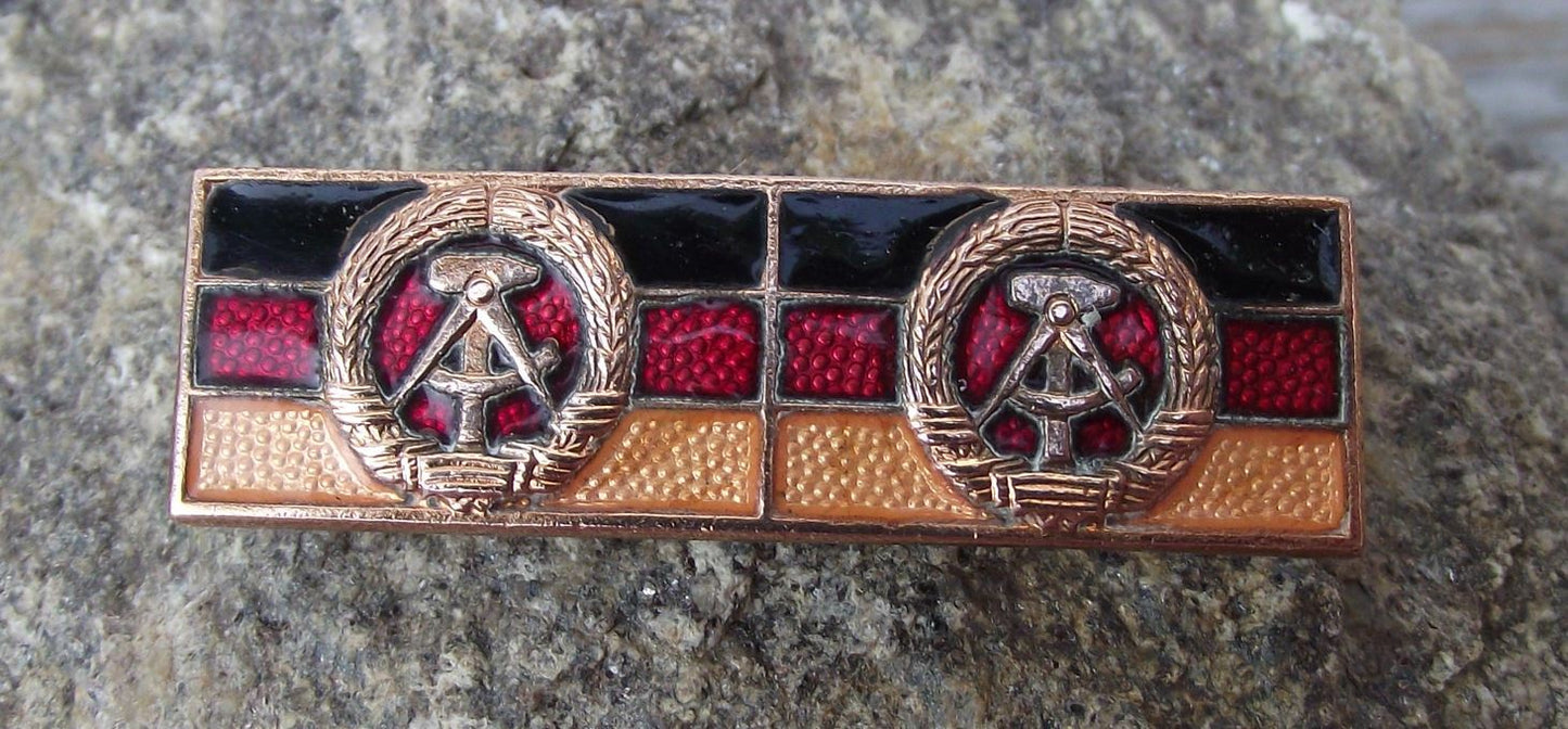 Vintage East German Germany DDR GDR National Double Flag Brooch Pin Badge - Badgecrazy