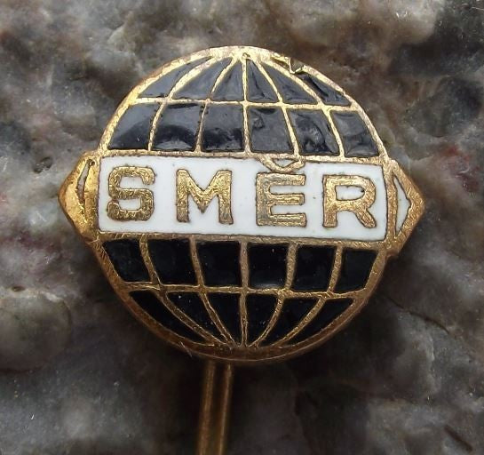 Antique Smer Plastic Military Scale Models & Toy Maker Advertising Pin Badge - Badgecrazy