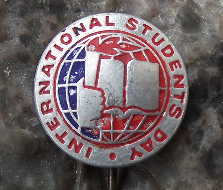 Vintage International Students Day November 17th Vintage University Pin Badge - Badgecrazy