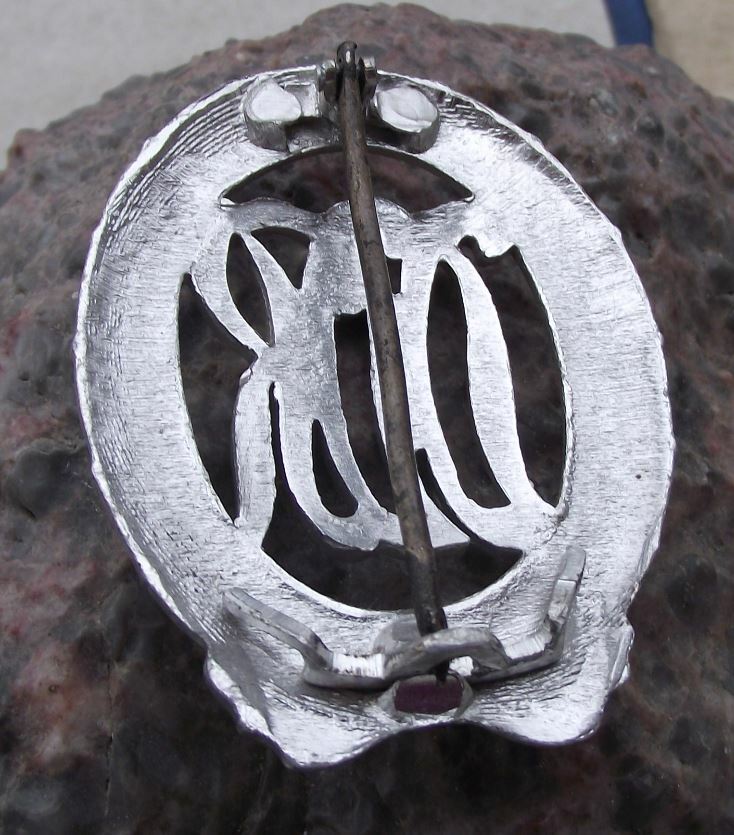 Antique Large Silver DTSB East German DDR Central Sports Laurels Pin Badge - Badgecrazy