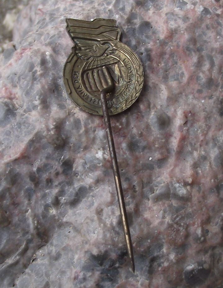 Vintage International Trade Union Day MDD National Celebration Dove Pin Badge - Badgecrazy