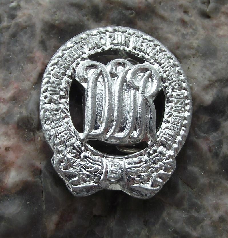 Antique DTSB East German DDR GDR Central Sports Performance Class B Pin Badge - Badgecrazy