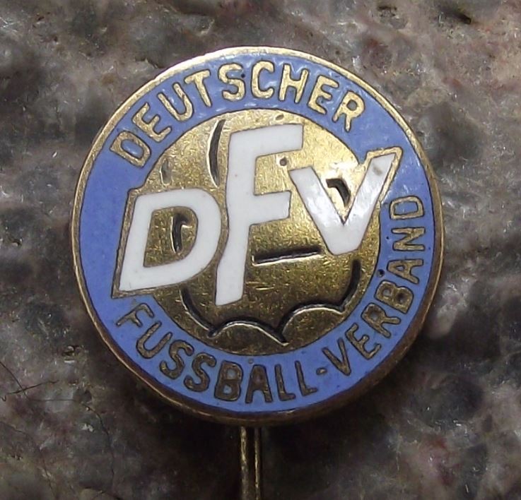 DFV Deutscher Fussball Verband East German Football Association Soccer Pin Badge - Badgecrazy