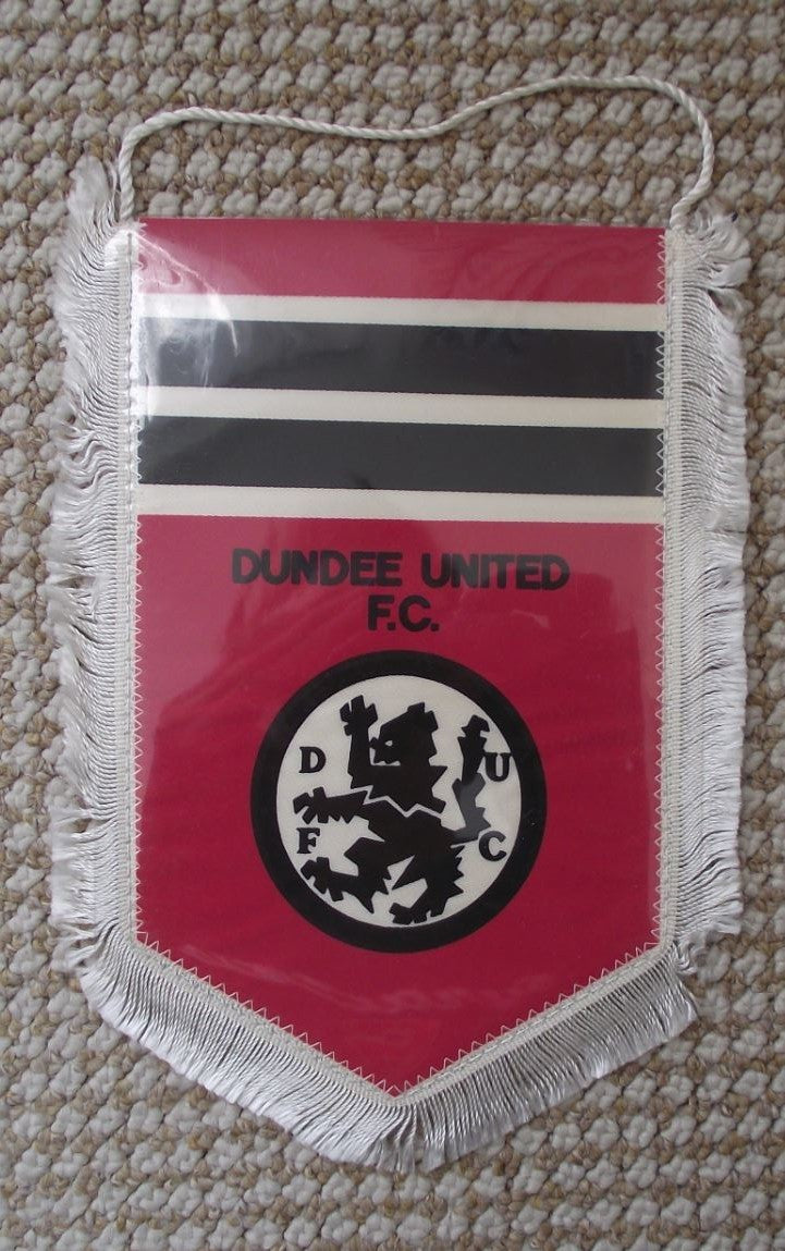 1970s Dundee United DUFC Football Club Lion Motif Supporters Soccer Pennant Flag - Badgecrazy