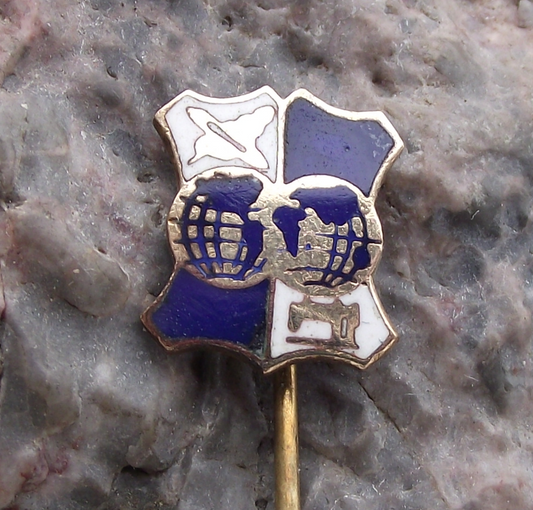 Vintage World Federation of Trade Unions Textile Workers FSM Members Pin Badge