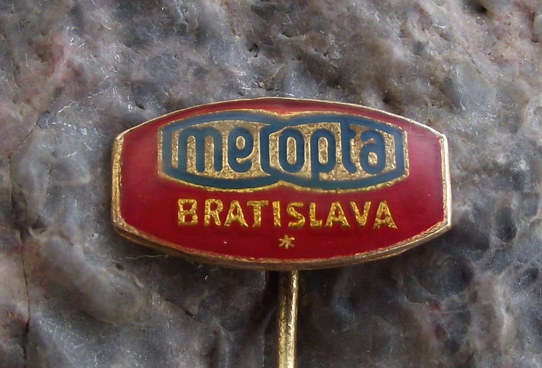 Meopta Bratislava Factory Camera Lens & Viewmaster Firm Advertising Pin Badge - Badgecrazy