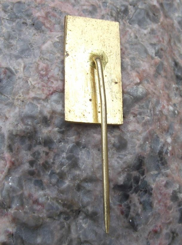 1973 Czech Military Division VU 1046 Army Engineers 10th Anniversary Pin Badge - Badgecrazy