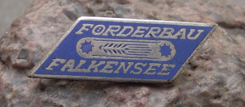 VEB Landmaschinenbau Forderbau Falkensee Metal Agricultural Farming Machines Pin - Badgecrazy