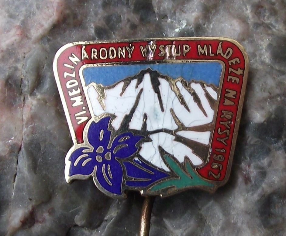 1962 Czechoslovakia Rysy Mountain 6th International Youth Ascent Lenin Pin Badge - Badgecrazy