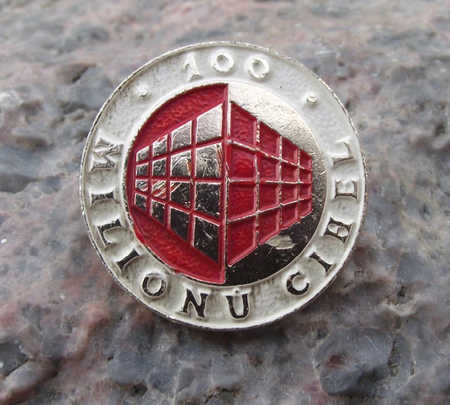 Antique Czechoslovakia 100 Million Building Bricks Production Landmark Pin Badge - Badgecrazy