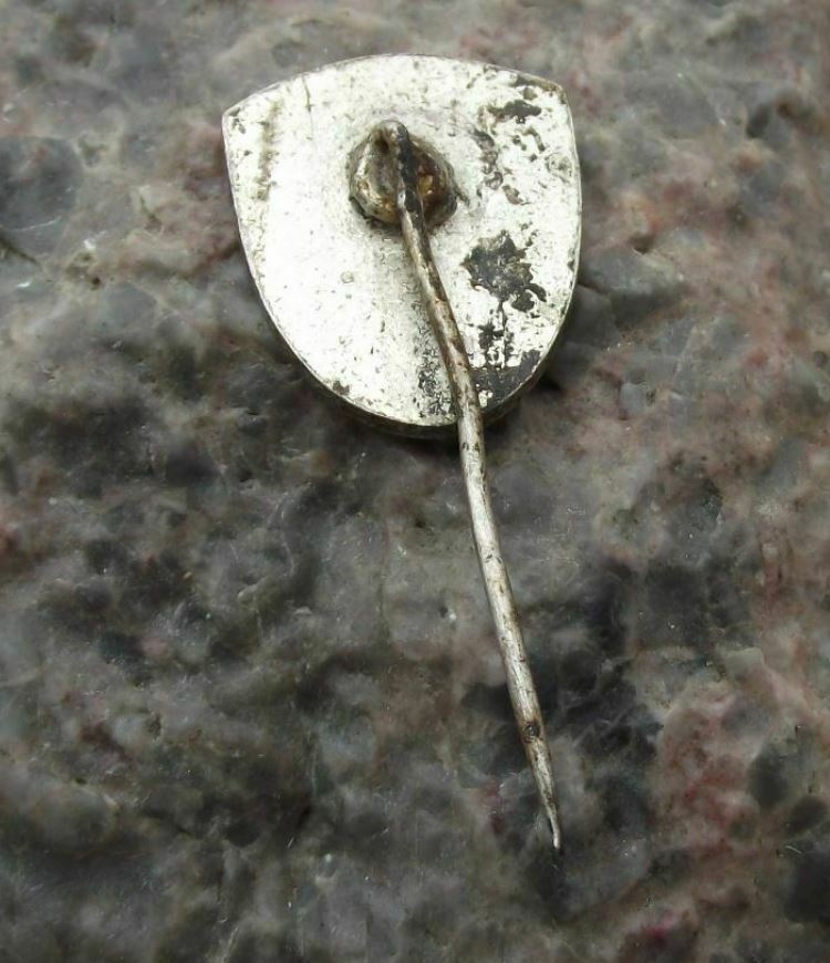 East German Target Marksman Military Reserve GDR Shooting Silver Award Pin Badge - Badgecrazy