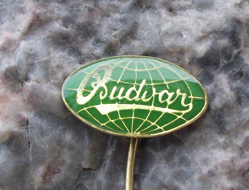 Budvar Original Czech Budweiser Brewery Pivovar Lager Beer Pin Badge Green - Badgecrazy