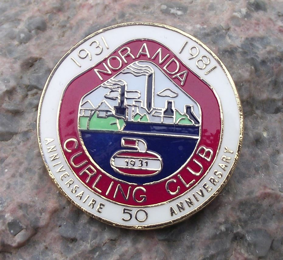 1981 Noranda Curling Club Canada 50th Anniversary Canadian Sports Pin Badge - Badgecrazy