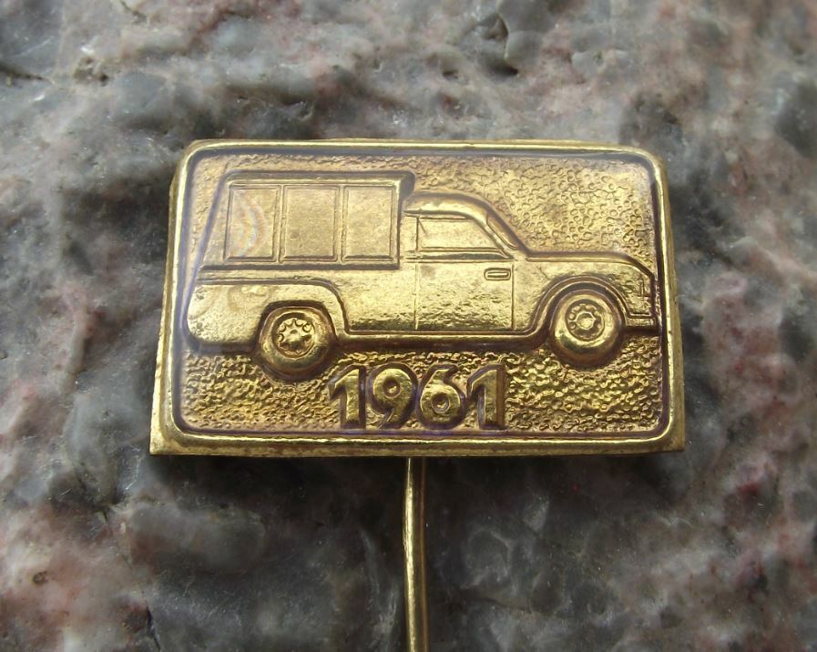 Trucks Vans Buses Through the Ages History Vintage Car Pin Badge - Badgecrazy